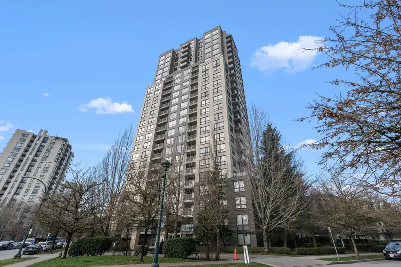 1703 3663 CROWLEY DRIVE - photo 2 of 25