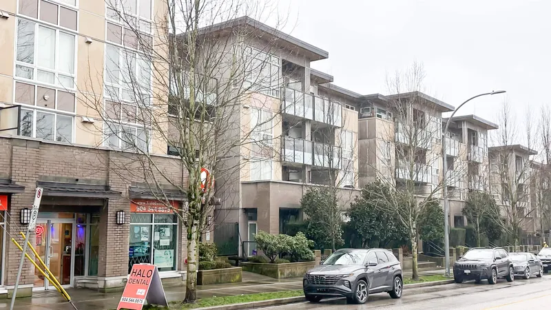 119 85 EIGHTH AVENUE - photo 3 of 25