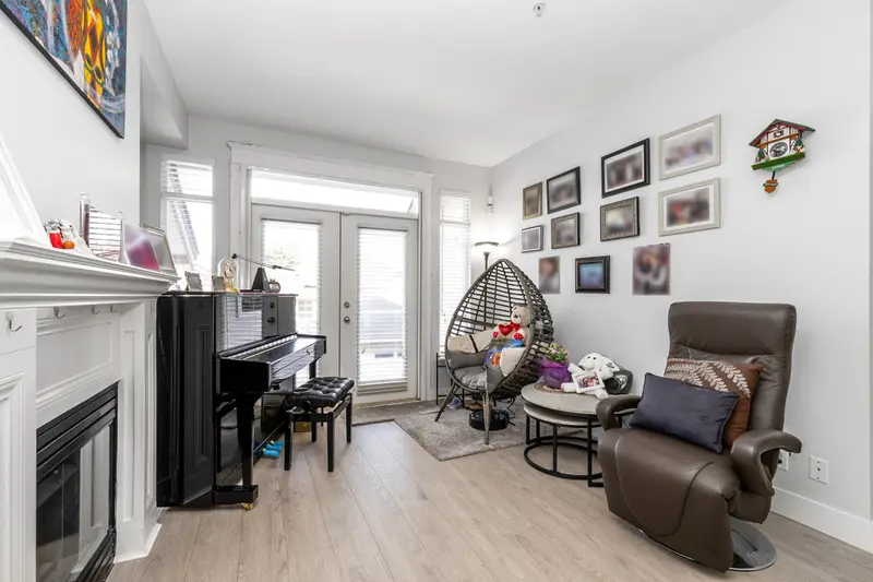 44 11860 RIVER ROAD - photo 3 of 25