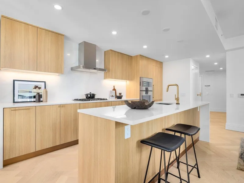 203 2096 W 47TH AVENUE - photo 2 of 25