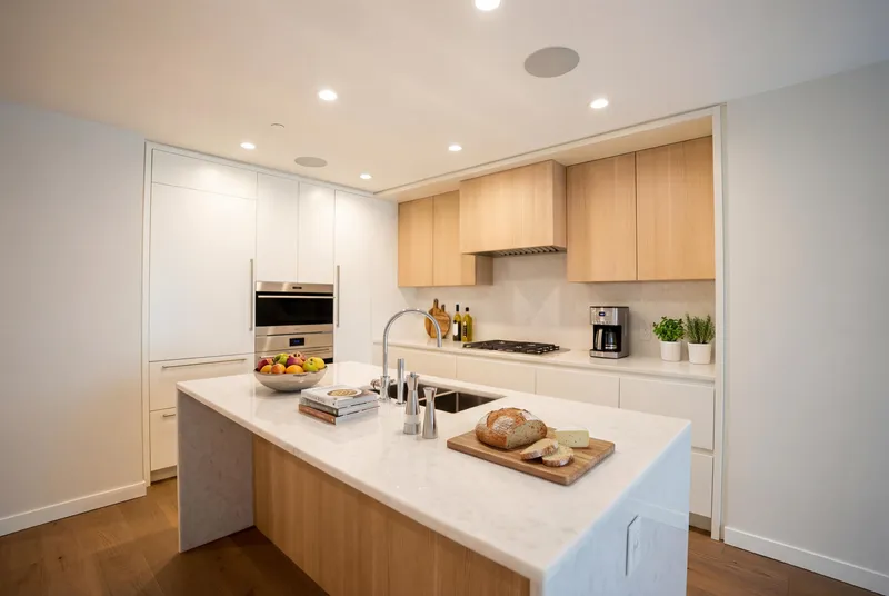 601 7418 PAULSON STREET - photo 2 of 8