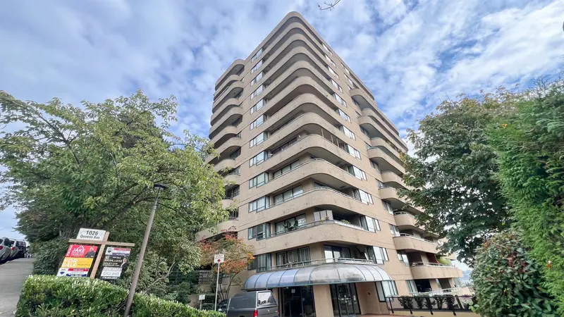 207 1026 QUEENS AVENUE - photo 3 of 24