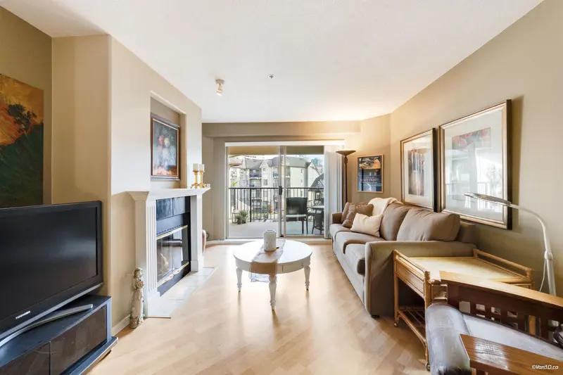 510 215 TWELFTH STREET - photo 4 of 25