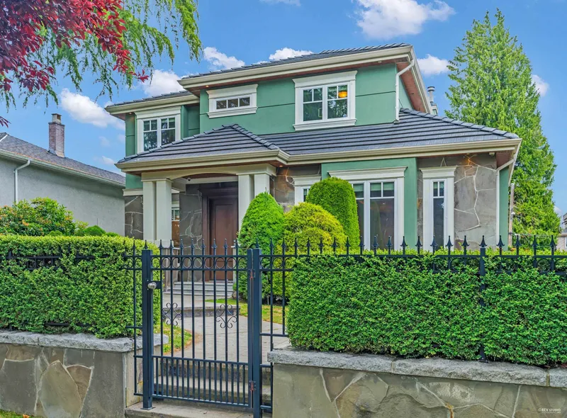 6562 FREMLIN STREET - photo 3 of 25