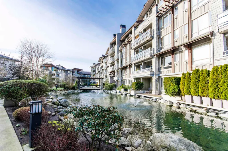 317-580 RAVEN WOODS DRIVE - photo 1 of 25