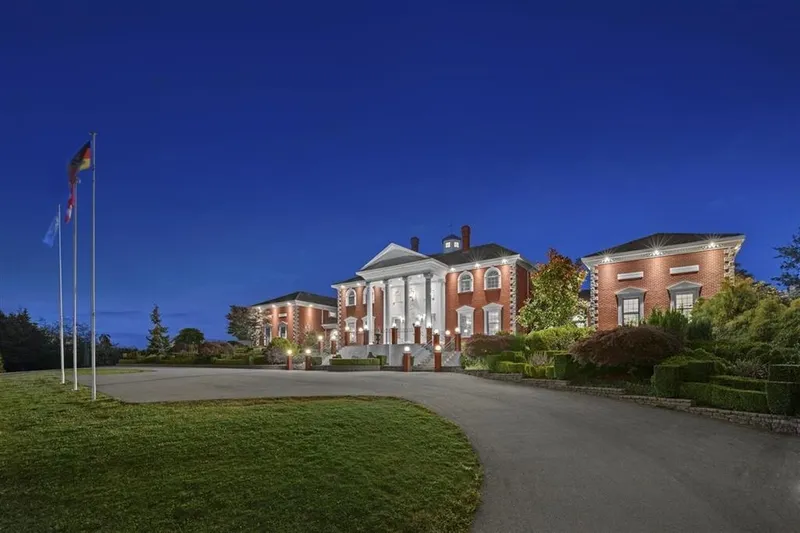 558 248 STREET - photo 1 of 25