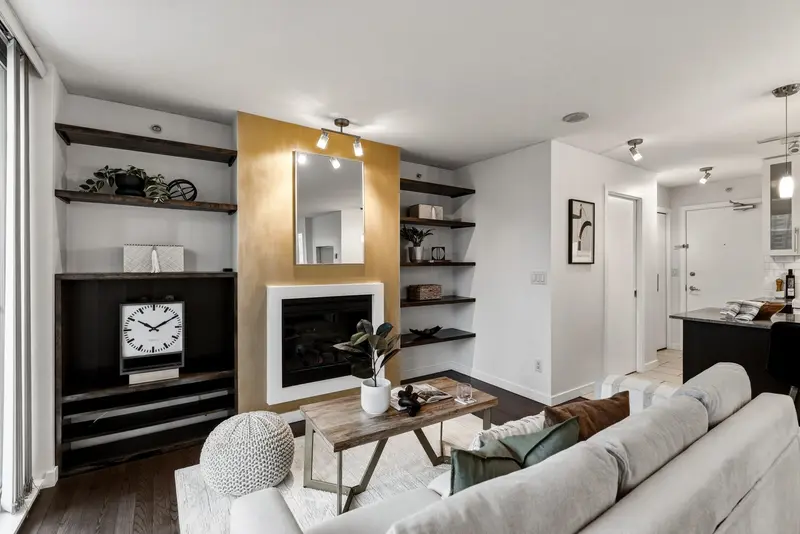 1102 1225 RICHARDS STREET - photo 3 of 25