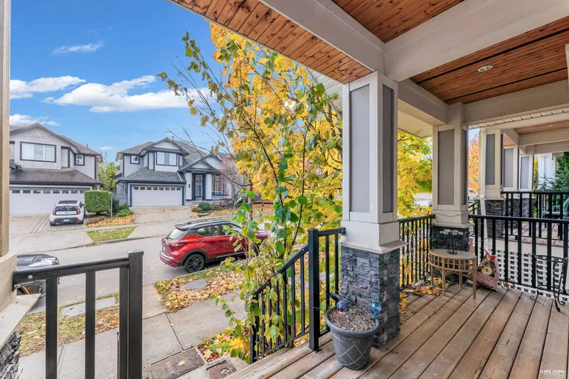 14691 59A AVENUE - photo 3 of 25