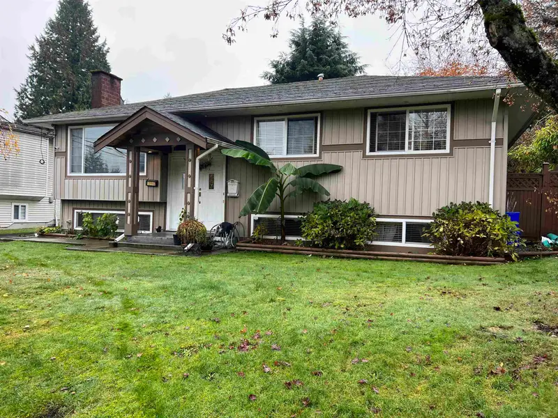 12542 GROVE CRESCENT - photo 2 of 25