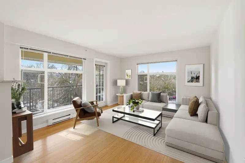 404 3575 EUCLID AVENUE - photo 1 of 25