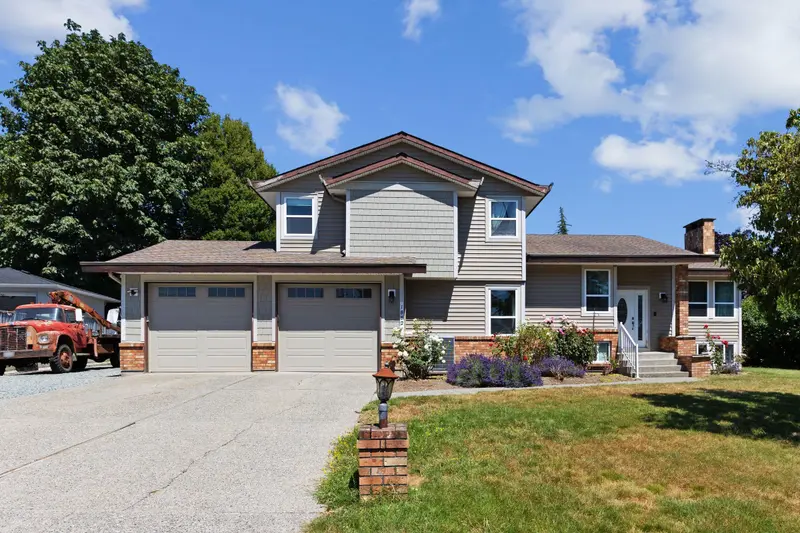 18827 57 AVENUE - photo 1 of 25