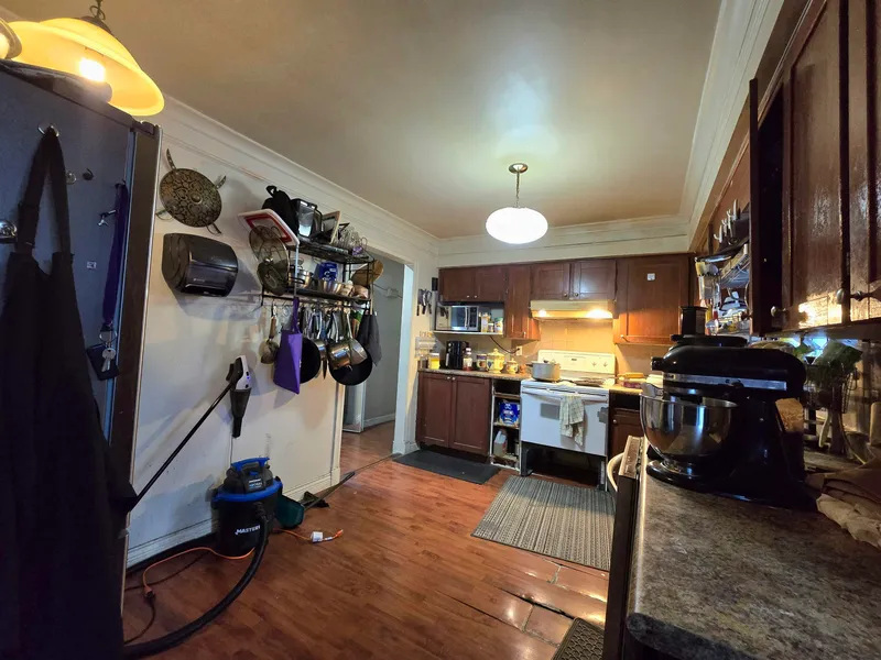 12984 64 AVENUE - photo 2 of 24