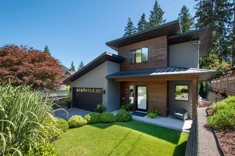 1930 PANORAMA DRIVE - photo 2 of 25