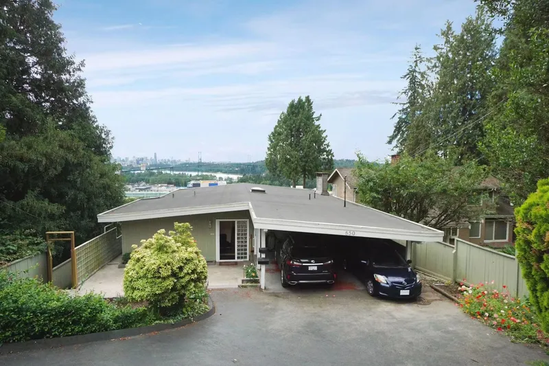 850 ESQUIMALT AVENUE - photo 2 of 22