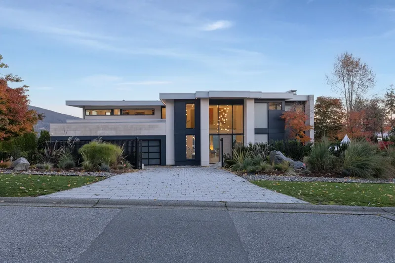 1027 MILLSTREAM ROAD - photo 1 of 25