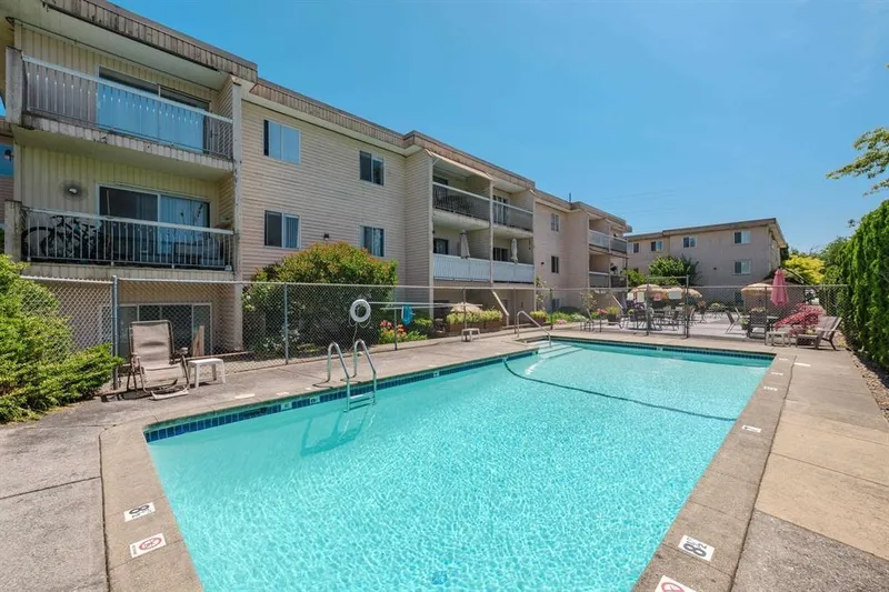 123 11806 88 AVENUE - photo 3 of 21