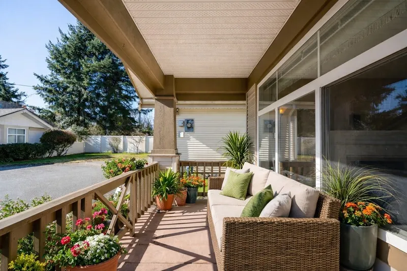 51 8555 209 STREET - photo 2 of 25