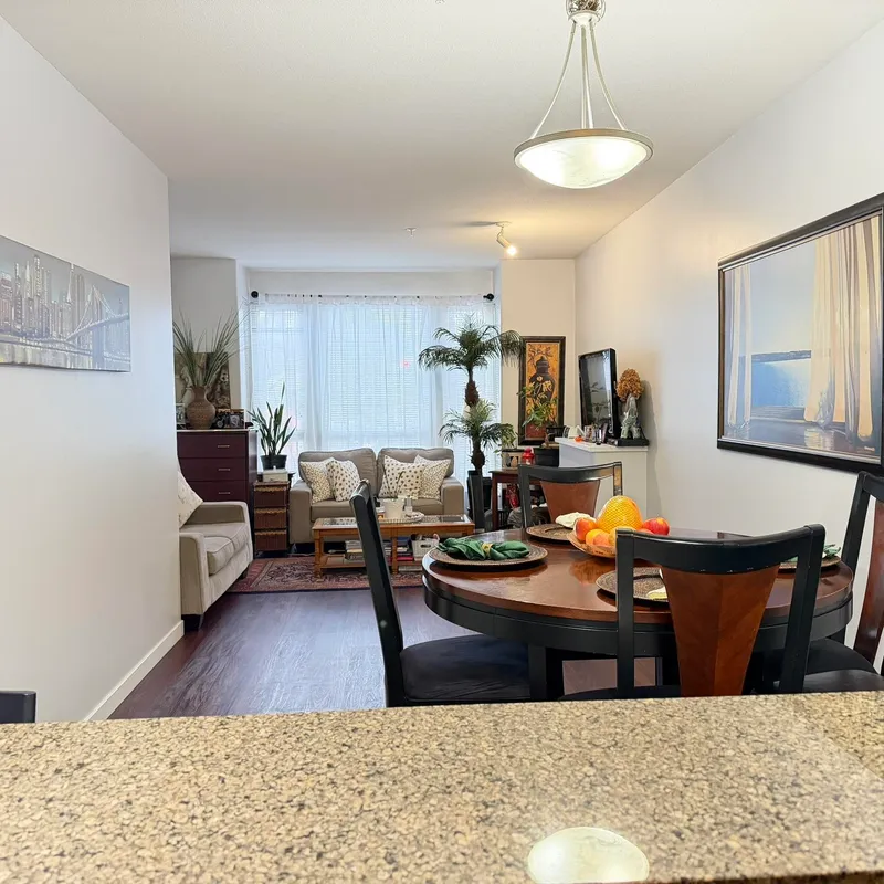 307 14 E ROYAL AVENUE - photo 4 of 19