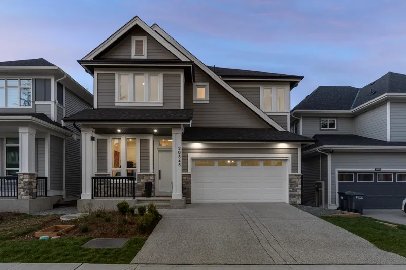 20545 77A AVENUE - photo 3 of 25