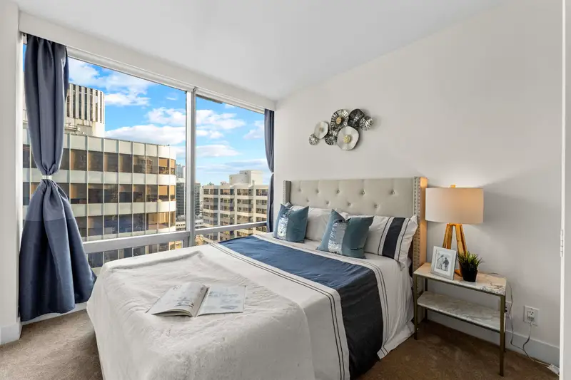 2107 1111 ALBERNI STREET - photo 2 of 22