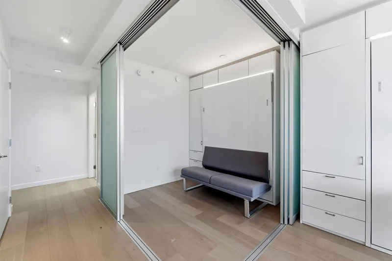 1101 13438 CENTRAL AVENUE - photo 2 of 20