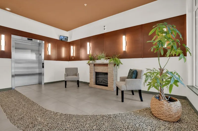 216 101 MORRISSEY ROAD - photo 4 of 24