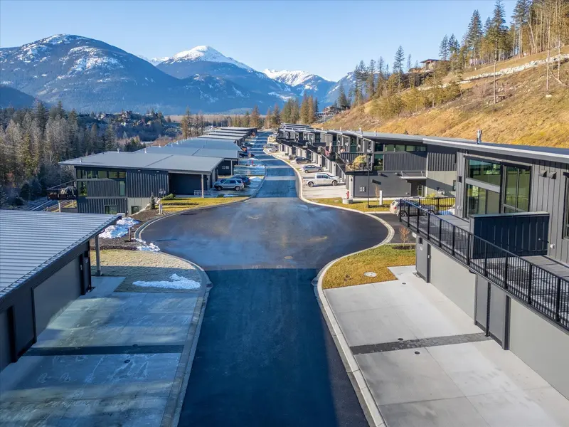 30 4000 SUNSTONE WAY - photo 3 of 25