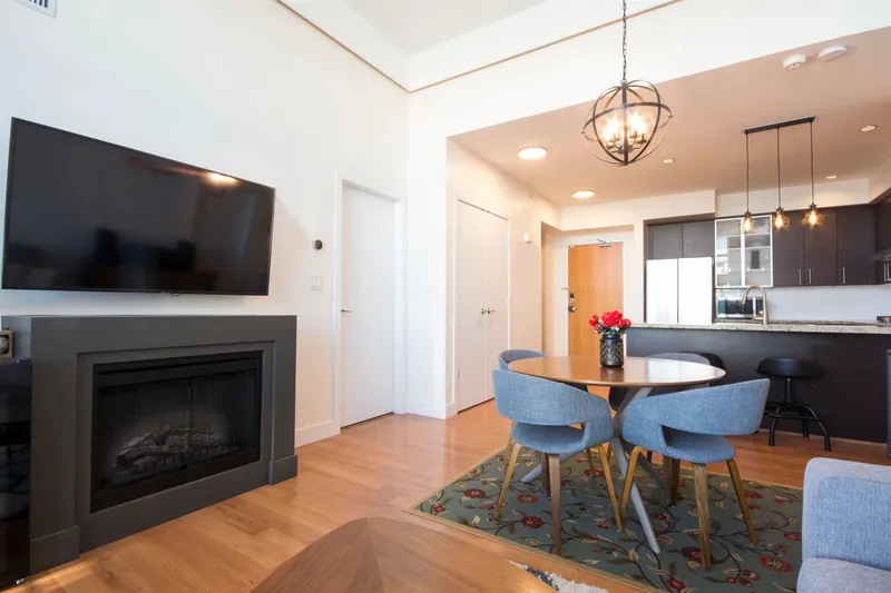 409 14200 RIVERPORT WAY - photo 3 of 25