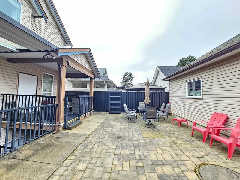 10158 128 STREET - photo 2 of 24