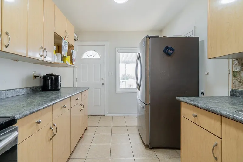 882 E 63RD AVENUE - photo 4 of 20