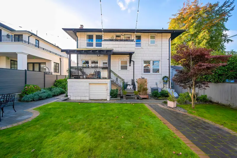 3765 W 3RD AVENUE - photo 3 of 25