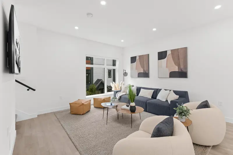 4 1959 165A STREET - photo 3 of 19