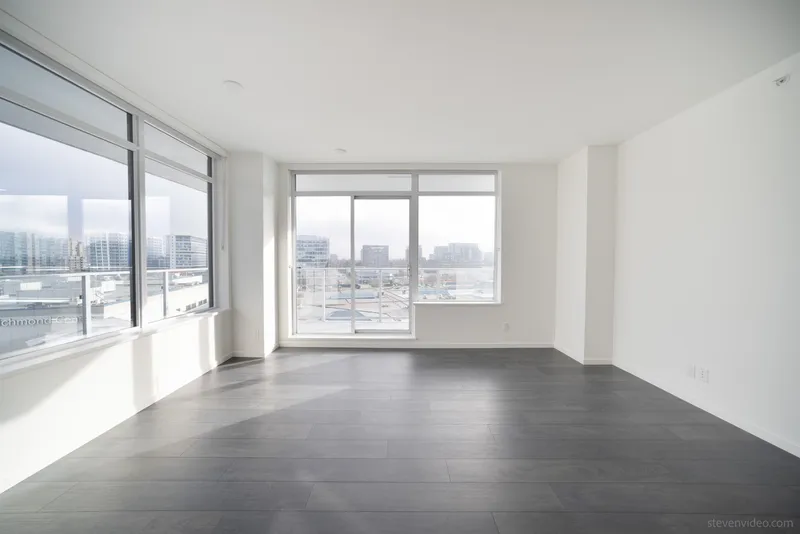 705 6200 MINORU BOULEVARD - photo 2 of 25