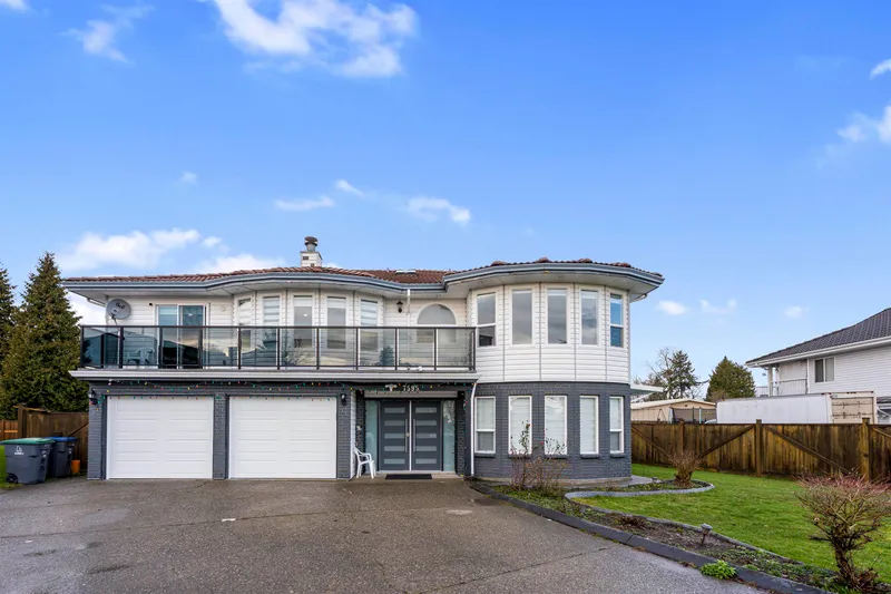 7595 122A STREET - photo 3 of 23