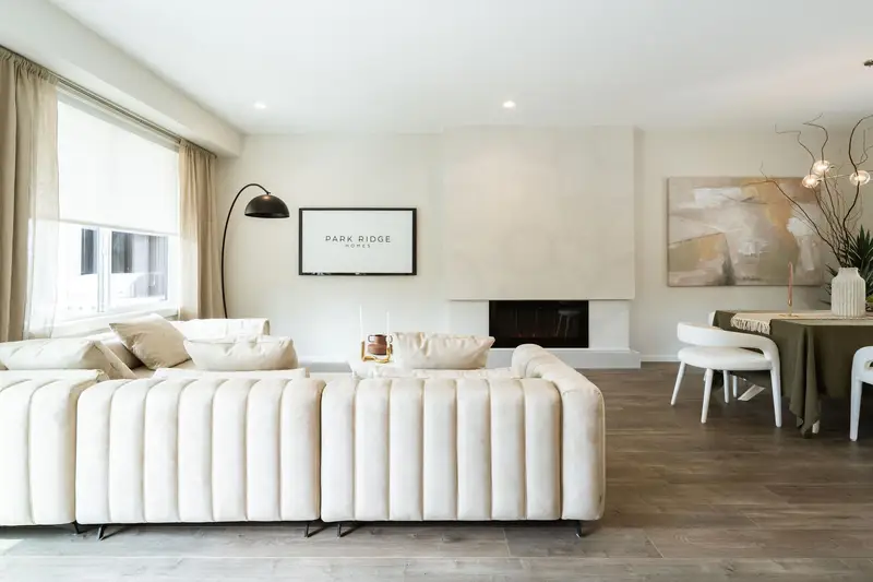 137 1833 165A STREET - photo 4 of 11