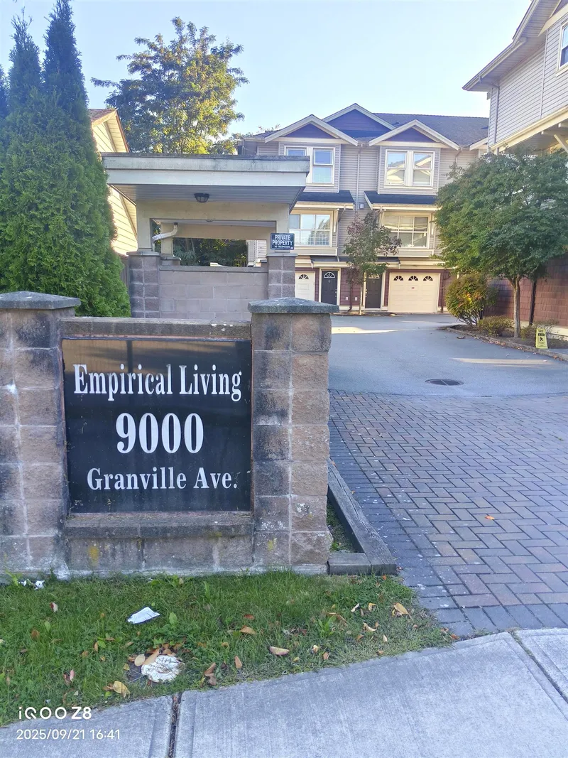 12 9000 GRANVILLE AVENUE - photo 2 of 5