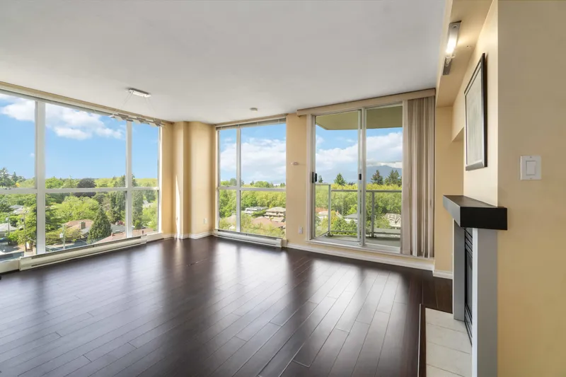 1002 2121 W 38TH AVENUE - photo 1 of 22