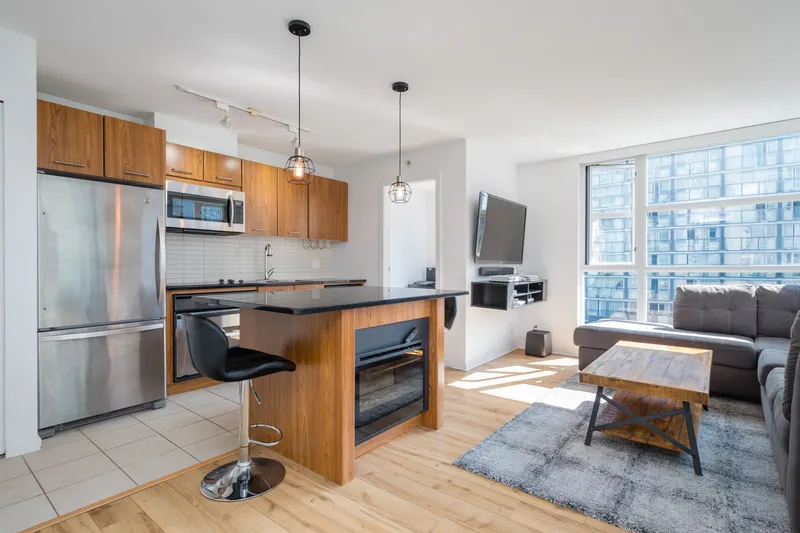 608 1199 SEYMOUR STREET - photo 1 of 25