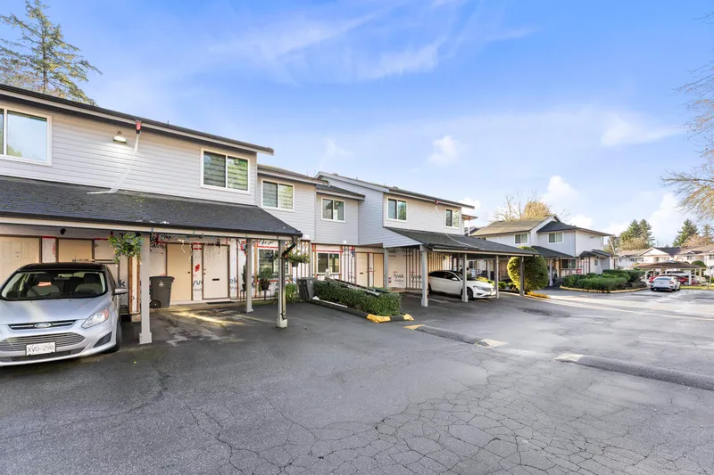 164 7261 140 STREET - photo 3 of 24