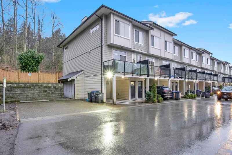 32 13670 62 AVENUE - photo 2 of 25