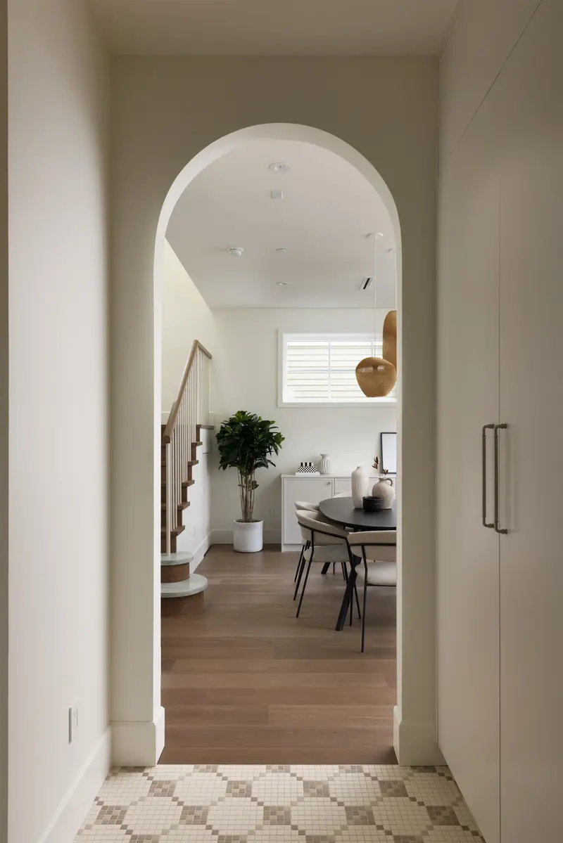 2 15 W 20TH AVENUE - photo 4 of 25