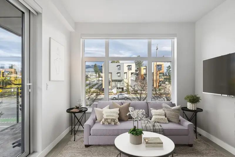 201 707 E 3RD STREET - photo 2 of 25