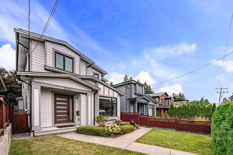 1370 ROSS ROAD - photo 1 of 25