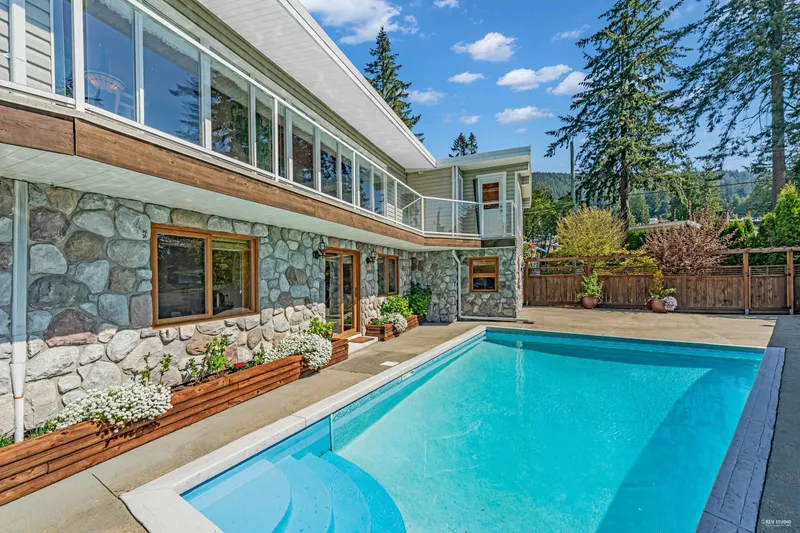 4323 VALENCIA AVENUE - photo 2 of 25