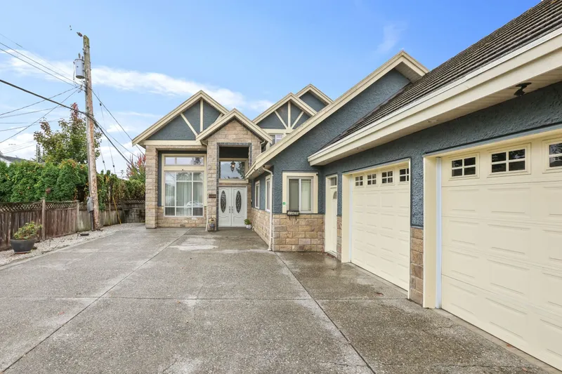 11420 SEACREST ROAD - photo 2 of 25