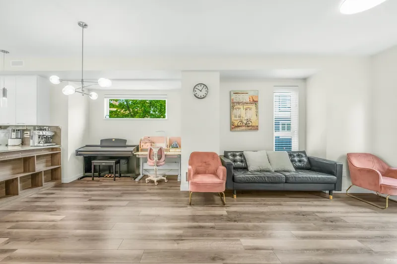 63 10311 RIVER DRIVE - photo 4 of 25