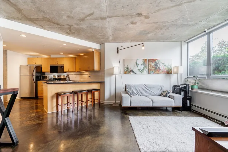 917 STATION STREET - photo 1 of 25