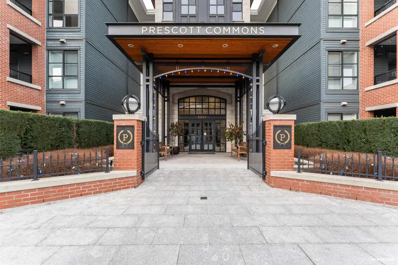 226 15137 33 AVENUE - photo 2 of 25