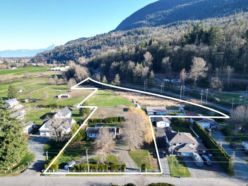 3996 ECKERT STREET - photo 2 of 25