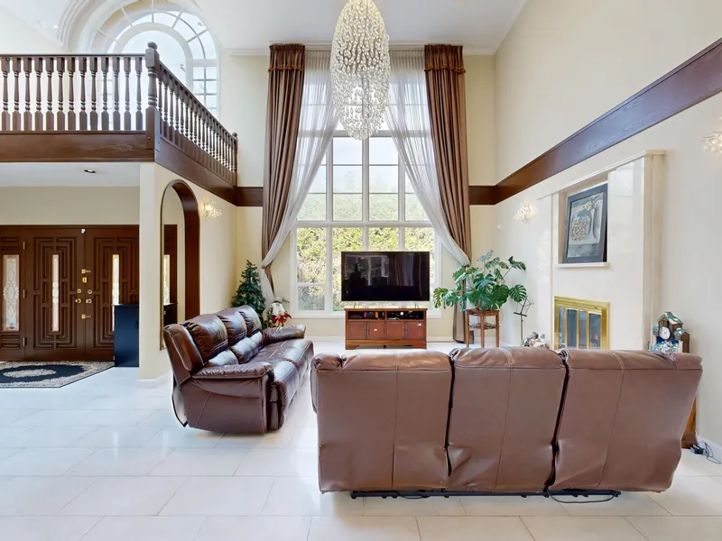 1510 W 33RD AVENUE - photo 3 of 25